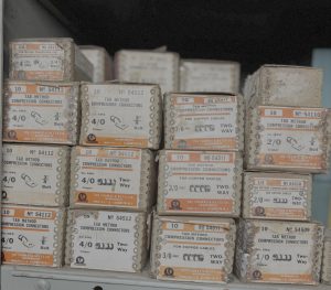 T&B Method No. 54112 – 4/0 AWG Two-Way Copper Compression Connectors (Box of 10)